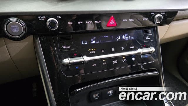 Kia Carnival 2020 — Фото 17/20