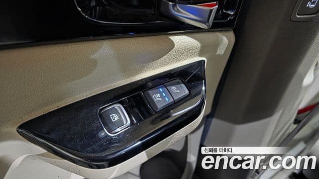 Kia Carnival 2020 — Фото 19/20