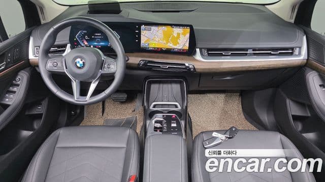 BMW 2 Series Active Tourer 2022 — ფოტო 6/20