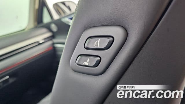 Genesis GV80 2024 — ფოტო 17/20