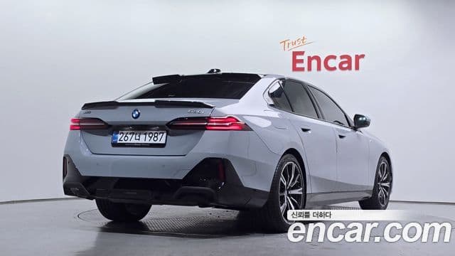 BMW 5 Series 2025 — Şəkil 2/20