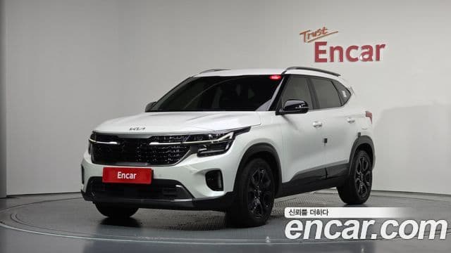 Kia Seltos 2023 — Şəkil 1/20