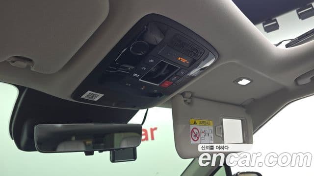 Kia Carnival 2024 — Şəkil 9/32