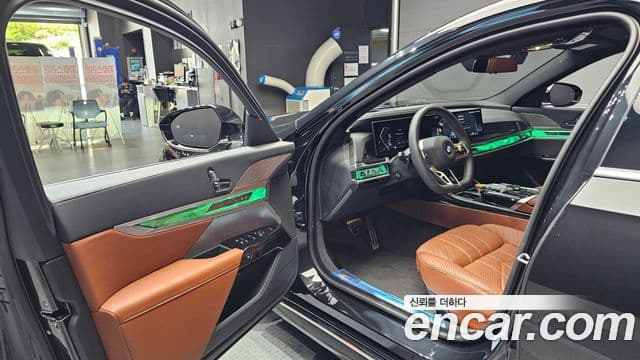 BMW 7 Series 2025 — ფოტო 10/20