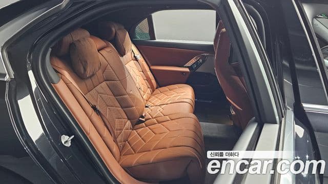 BMW 7 Series 2025 — ფოტო 11/20