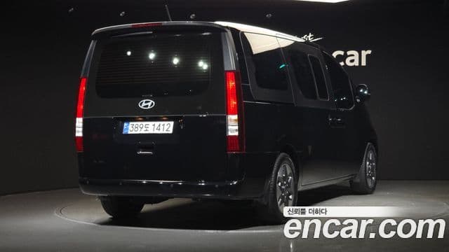 Hyundai Staria 2025 — Photo 26/30