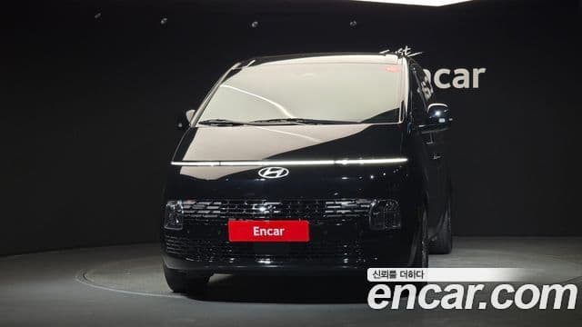 Hyundai Staria 2025 — Photo 19/30