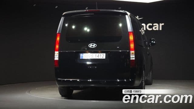 Hyundai Staria 2025 — Photo 11/30