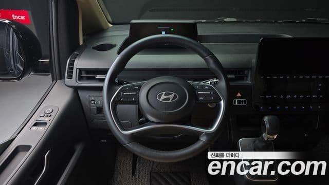 Hyundai Staria 2025 — Şəkil 24/30