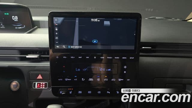 Hyundai Staria 2025 — Photo 16/30
