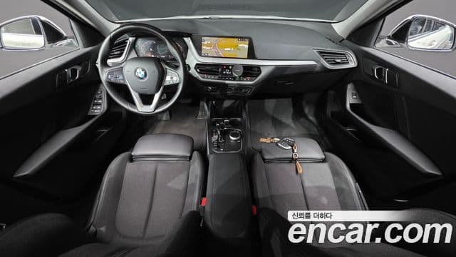 BMW 1 Series 2021 — Şəkil 7/20