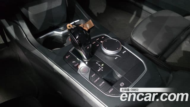 BMW 1 Series 2021 — Şəkil 9/20