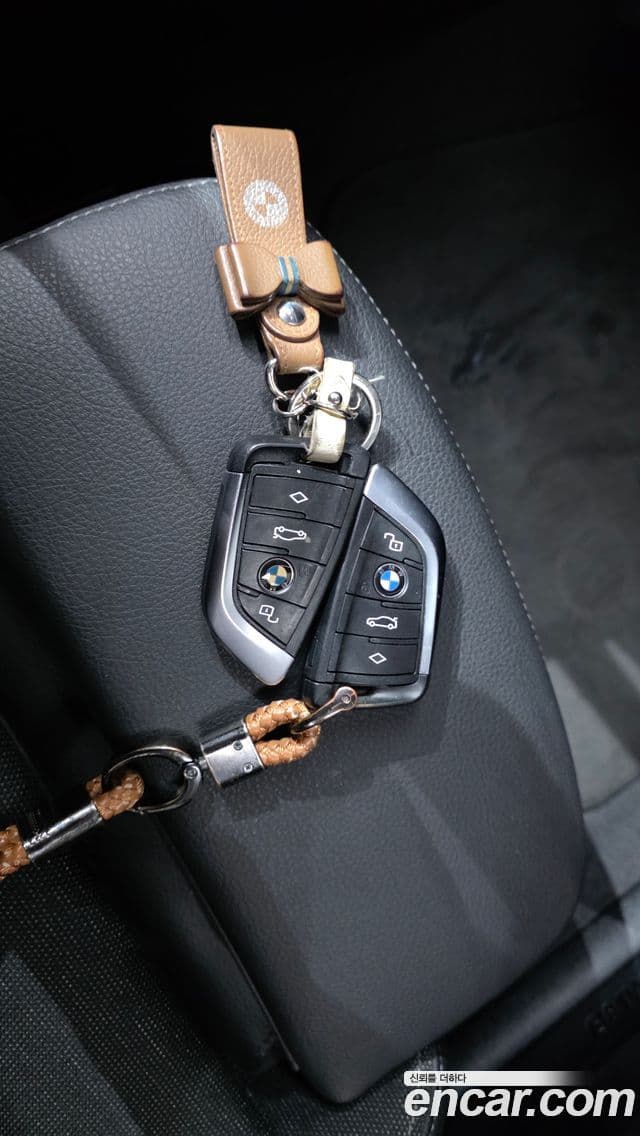 BMW 1 Series 2021 — Şəkil 16/20