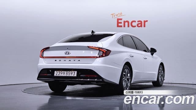 Hyundai Sonata 2022 — ფოტო 2/20
