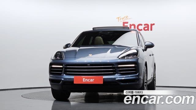 Porsche Cayenne 2020 — Photo 17/20