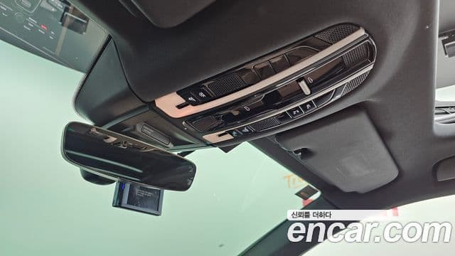 Porsche Cayenne 2020 — Photo 14/20