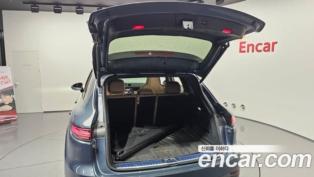 Porsche Cayenne 2020 — Photo 19/20