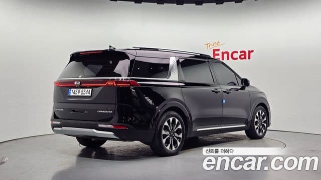 Kia Carnival 2021 — Фото 2/20