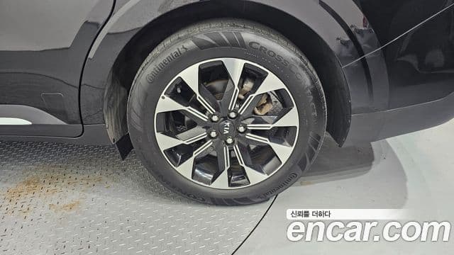 Kia Carnival 2021 — Photo 8/32