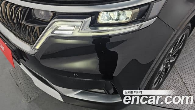 Kia Carnival 2021 — Photo 11/32