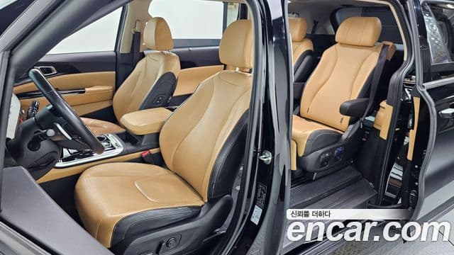 Kia Carnival 2021 — Photo 10/32
