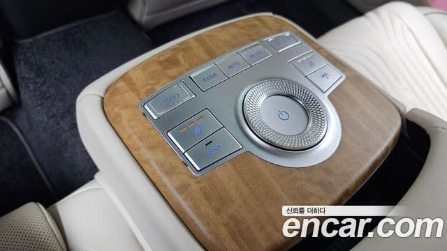 Genesis Electrified G80 2020 — Şəkil 18/20