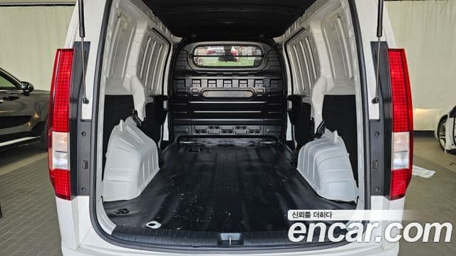 Hyundai Staria 2023 — Şəkil 20/20