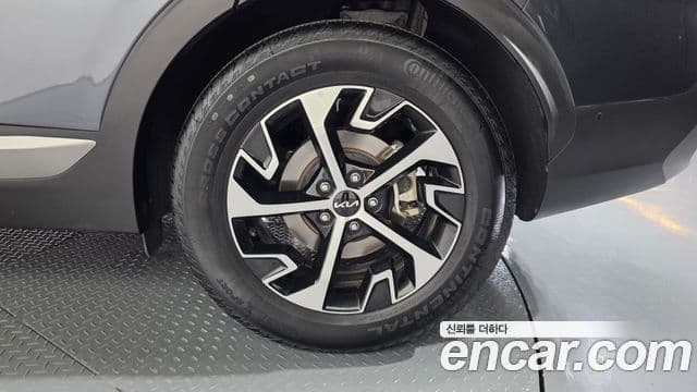 Kia Sportage 2023 — Şəkil 14/34