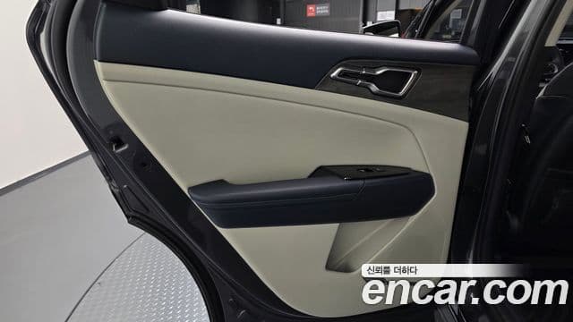 Kia Sportage 2023 — Şəkil 15/34