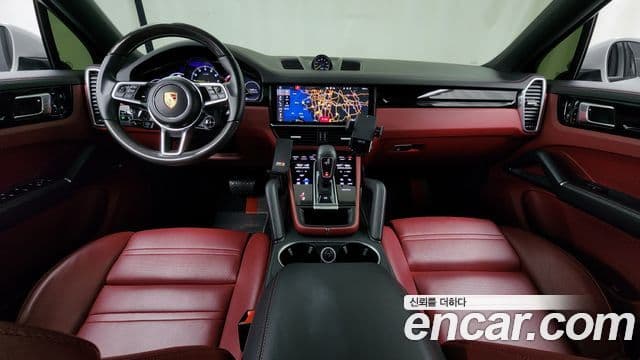 Porsche Cayenne 2020 — Photo 4/20