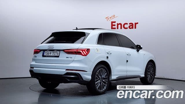 Audi Q3 2022 — ფოტო 2/20