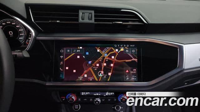 Audi Q3 2022 — ფოტო 13/20
