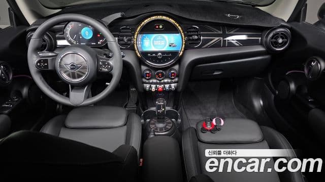 Mini Cooper 2023 — ფოტო 6/20