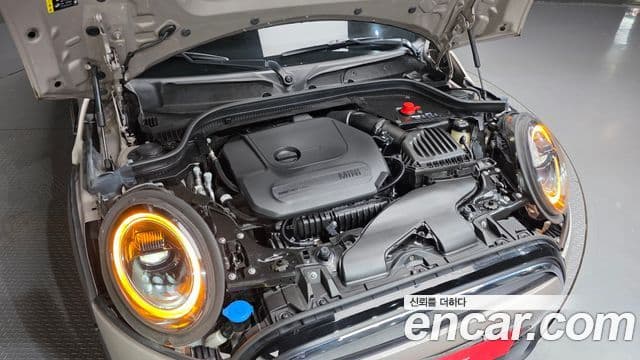 Mini Cooper 2023 — Photo 23/30