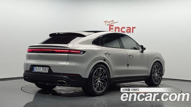 Porsche Cayenne 2025 — ფოტო 2/20