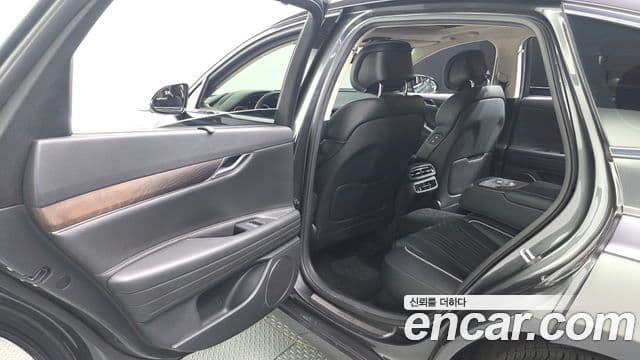 Genesis G80 2020 — ფოტო 16/35