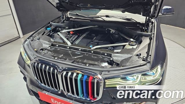 BMW X7 2021 — ფოტო 5/20