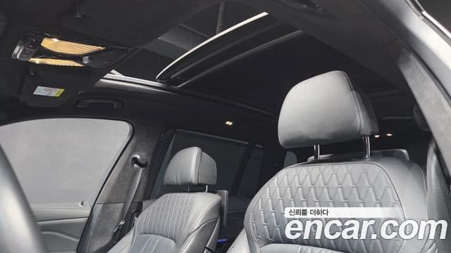 BMW X7 2021 — ფოტო 19/20