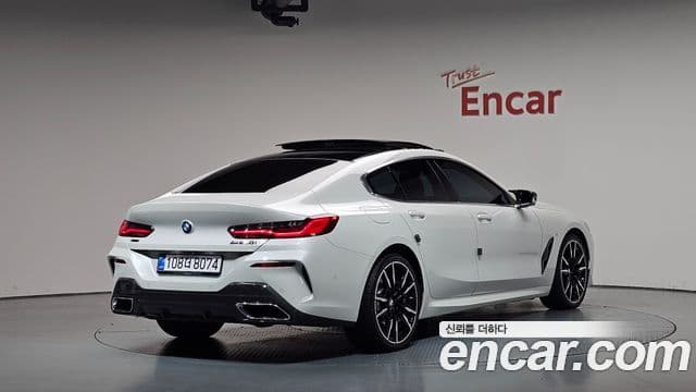 BMW 8 Series 2024 — Şəkil 2/20
