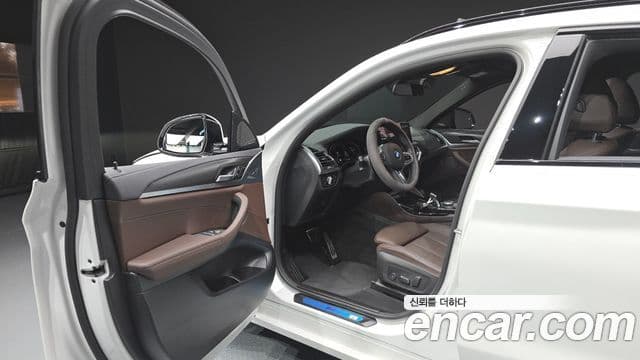 BMW X4 2025 — Фото 10/20