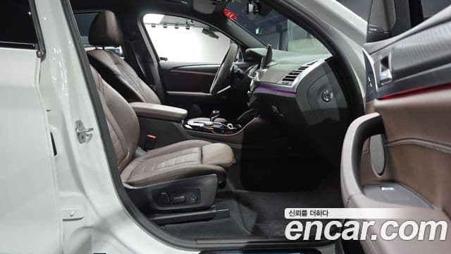 BMW X4 2025 — Photo 20/31