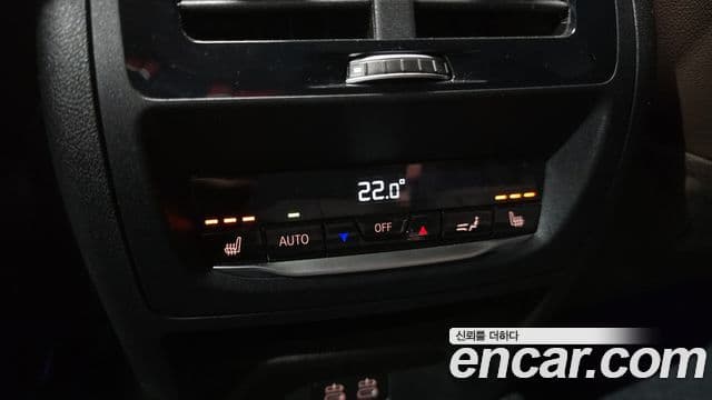 BMW X4 2025 — Photo 12/31