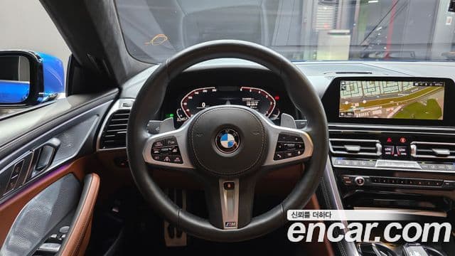 BMW 8 Series 2020 — Şəkil 29/31