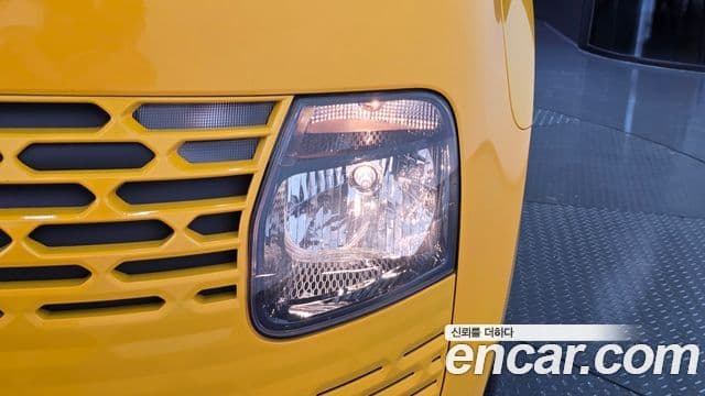 Hyundai Staria 2023 — Photo 3/30