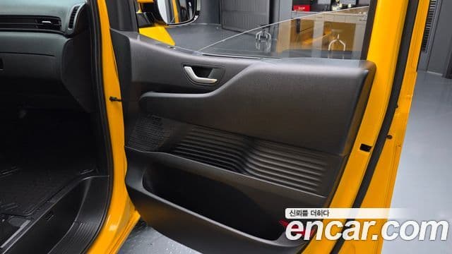 Hyundai Staria 2023 — Photo 30/30