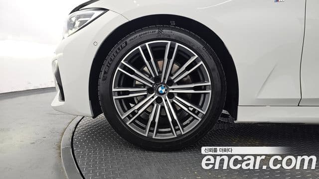 BMW 3 Series 2021 — фото 4 из 20