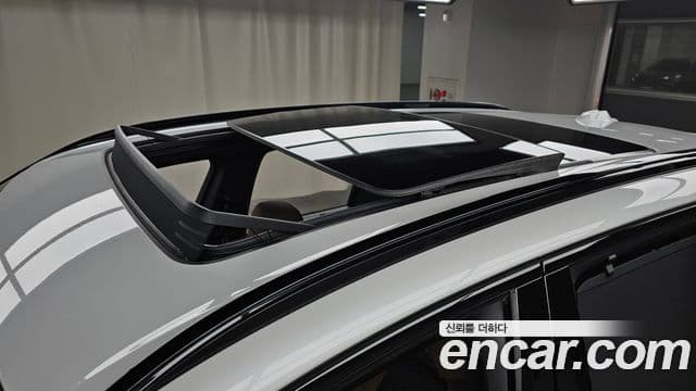 BMW X5M 2025 — Photo 18/32