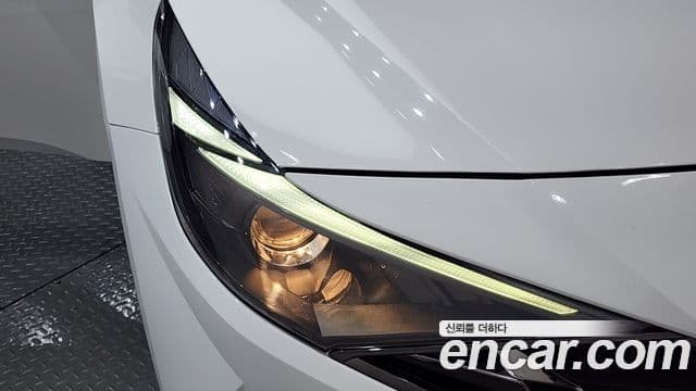 Hyundai The New Avante Hybrid 2021 — ფოტო 6/30