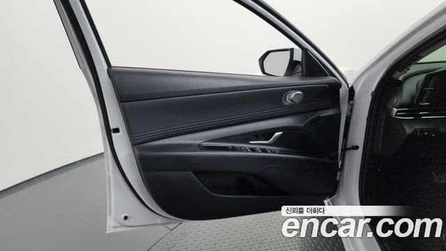 Hyundai The New Avante Hybrid 2021 — ფოტო 16/30