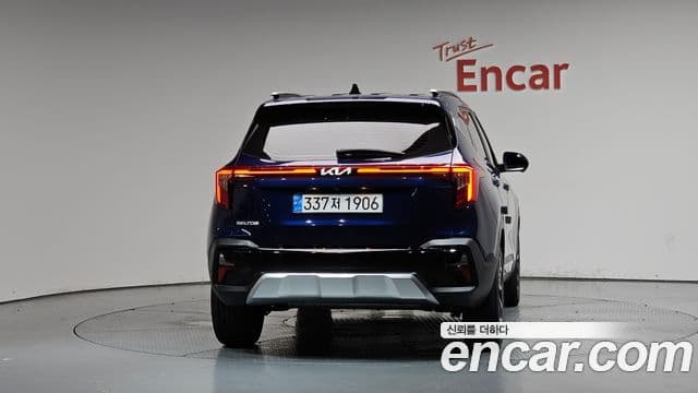 Kia Seltos 2024 — ფოტო 4/20